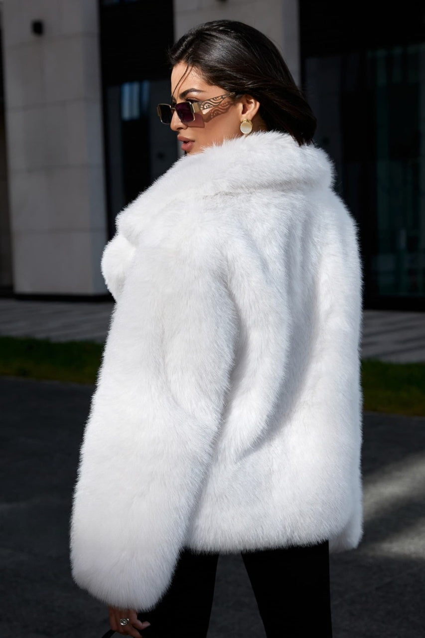 FAUX FUR COAT - WHITE