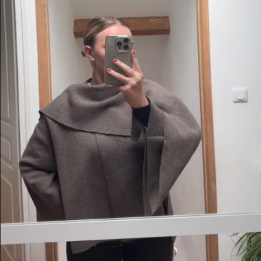 CAPE COAT - BROWN